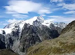 La Pigne d'Arolla vista desde cerca de Arolla.