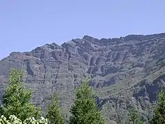 12. Piton des Neiges es el ápice de la isla de Réunion.