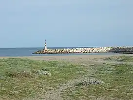 Playa y faro de Sotogrande.