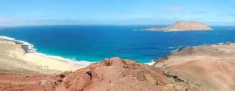Las Conchas y Montaña Clara desde Montaña Bermeja