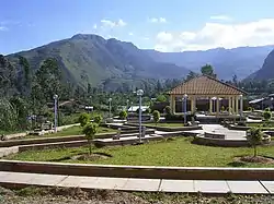 La plaza de armas de Colcamar.