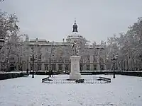 Estatua de Fernando VI