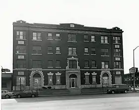 Ponchartrain Apartments