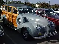 1940 Pontiac Special Series 25 woodie