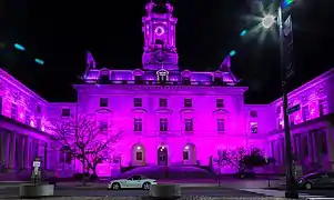 Iluminación nocturna en 2018.