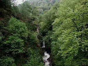 Pozo del Amo, cascada del río Saja.