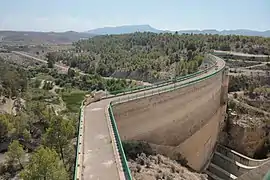 Vista de la Presa de Puentes III desde la Presa de Puentes IV.