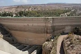 Vista de la Presa de Puentes III desde la Presa de Puentes IV.