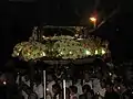Figura 27: Procesión del Santo Entierro en las calles del casco central de la localidad de Paracotos, Semana Santa 2006. Esta actividad representa una de las muchas tradiciones Católicas, que se practican en la Parroquia.