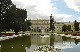 Palacio Czartoryskich en Puławy (actualmente reconstruido en estilo rococó según diseño de Jan Zygmunt Deybel)