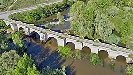 Puente río Arlanza Escuderos, vista aérea.