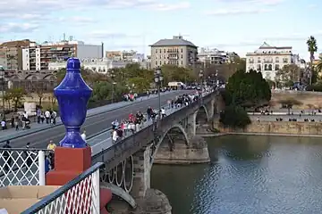 Puente de Triana desde el Altozano