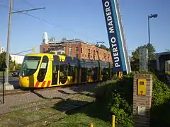 Citadis 302 experimental en la línea del Tranvía del Este, Buenos Aires