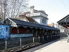 Andenes de la estación, antes de la electrificación del ramal (2011)