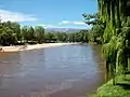 Vista desde el puente de la Av. San Martín, en Mina Clavero