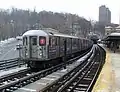 Un tren en la estación.