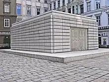 Rachel Whiteread, Holocaust Monument, 2000, Judenplatz, Viena