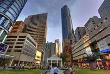 Los rascacielos que rodean el centro de Raffles Place.