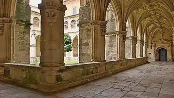 Claustro renacentista, obra de Juan de Badajoz el Mozo.