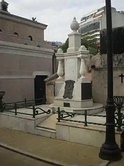 Sepulcro de Juan Martín de Pueyrredón