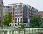 Edificio alojando a la Embajada en Washington, D.C.