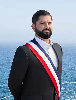 Fotografía oficial del presidente de la República 2022-2026, Gabriel Boric Font.