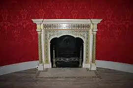 Chimenea, sala redonda, Strawberry Hill House, Middlesex