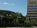 Misma vista hacia el norte, se ve el monte Royal y el pavillon Président-Kennedy de la UQAM
