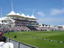 El Rose Bowl (Southampton), mostrando el pabellón de cricket con su distintiva cubierta textil