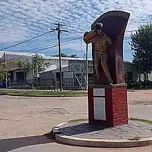 Monumento principal de la rotonda de La Verde