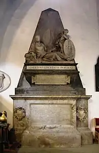 Monumento de la tumba de Sir Watkin Williams-Wynn, Ruabon, Denbighshire, erigido en 1755