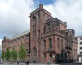 La biblioteca neogótica John Rylands abrió en 1900.