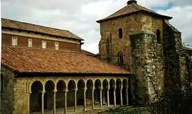 Monasterio de San Miguel de Escalada, arquitectura mozárabe (siglo X)