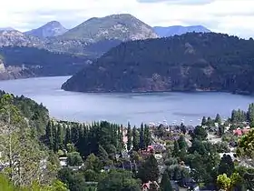 San Martín de los Andes a orillas del Lago Lácar