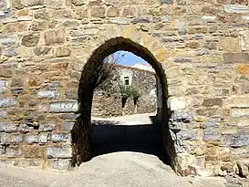 Puerta de entrada de la antigua muralla.