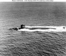 USS Thresher en pruebas de mar.