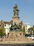 Monumento en San Quintín.