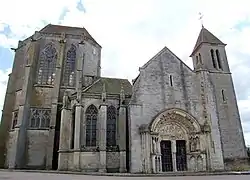 La iglesia antes de su renovación.