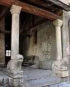 Porche de entrada de la iglesia de Saint-Véran.