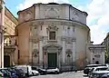 La iglesia de San Bernardo alle Terme fue construida dentro de una de las dos salas circulares de las termas.