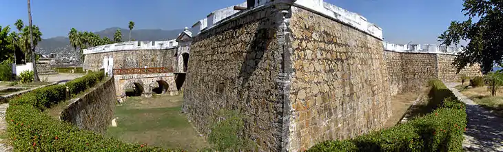 Panorama exterior del Fuerte de San Diego.