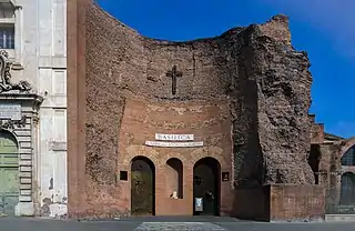 Basílica de Santa Maria degli Angeli e dei Martiri, construida en el tepidarium de las termas.