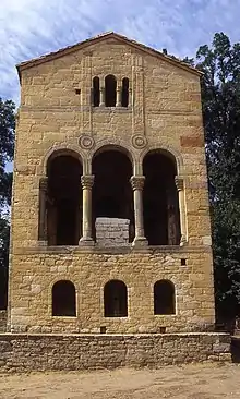 Palacio de Ramiro I de Asturias, siglo IX