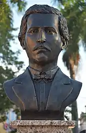 Busto de Félix María Ruiz en el Parque Independencia de Santo Domingo