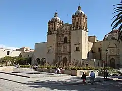 Templo y ex-convento de Santo Domingo de Guzmán, en el Centro Histórico de la ciudad de Oaxaca (México).