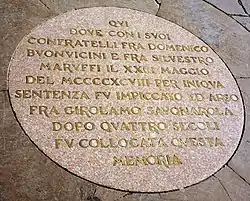 Placa conmemorativa de la ejecución de Savonarola