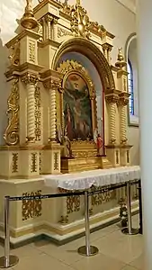 Altar del Señor de los Milagros al interior de la Catedral de Piura.