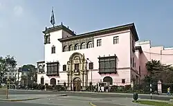 Sede de la embajada de Argentina en la Avenida Arequipa.