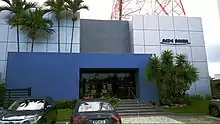 Edificio construido en 1985 en el barrio de Federação para albergar las instalaciones de TV Bahia; hoy es la sede de todas las empresas del grupo.