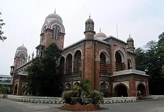 Senate House (Universidad de Madrás) (1874-1879)